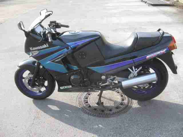 Kawasaki GPX 600 R aus 1998 mit allen Deutschen Papieren der MOTOR LÄUFT