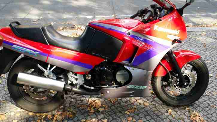 Kawasaki GPX 600R in Super Zustand