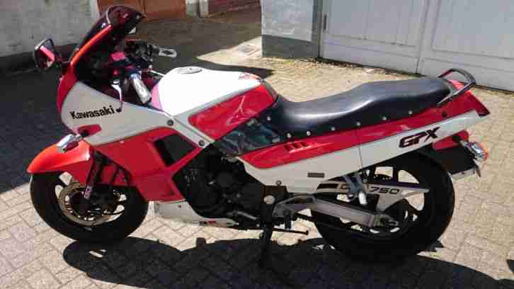 Kawasaki GPX 750 R , ZX 750 F Kil0meterstand: