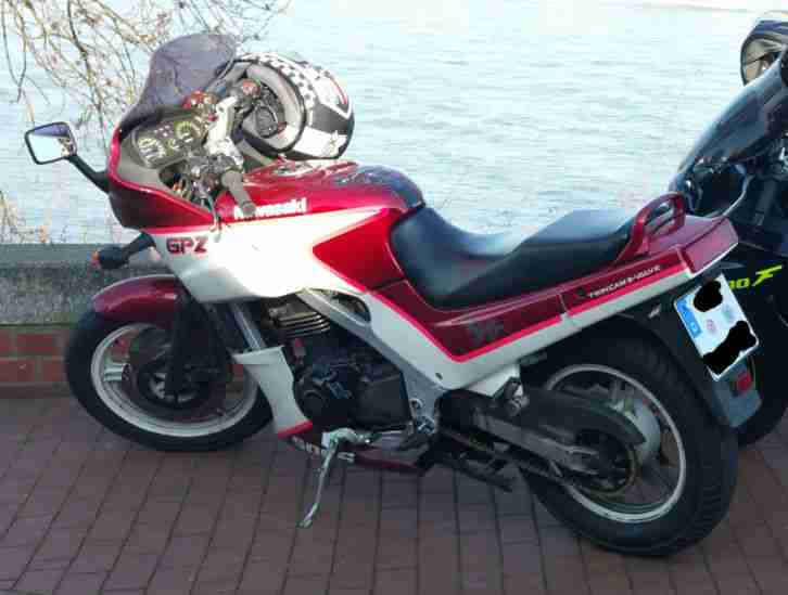 Kawasaki GPZ 500 S