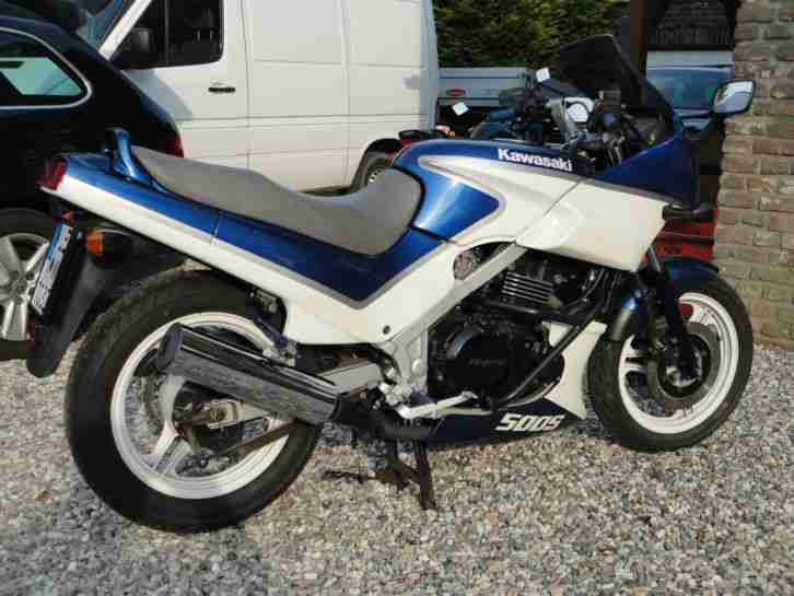 °° Kawasaki - GPZ 500 S °°