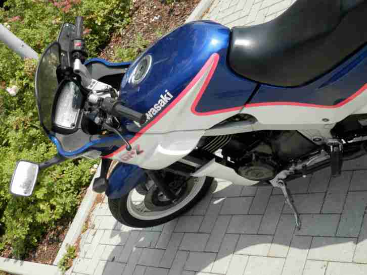 Kawasaki GPZ 500 S, mit neuem TÜV