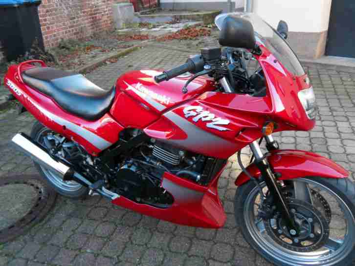 Kawasaki GPZ 500 erst 18100km und Top Zustand ! EZ:1999