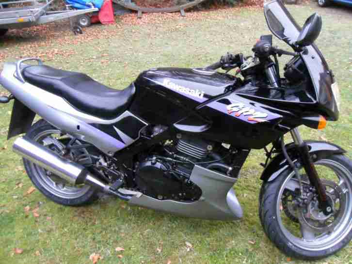 Kawasaki GPZ 500 erst 28000km und Top Zustand ! Neue Reifen und Windschild!