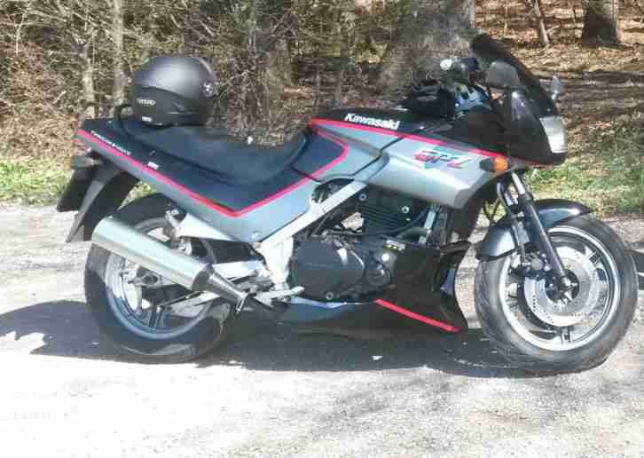 Kawasaki GPZ 500 s