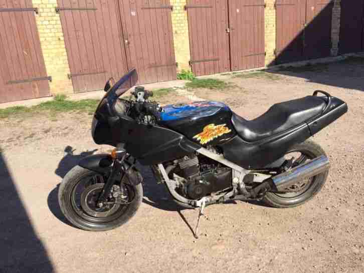 Kawasaki GPZ 500 s 89 BJ. + 2. Motor / Defekt / Teilespender / Bastler / Wiedera