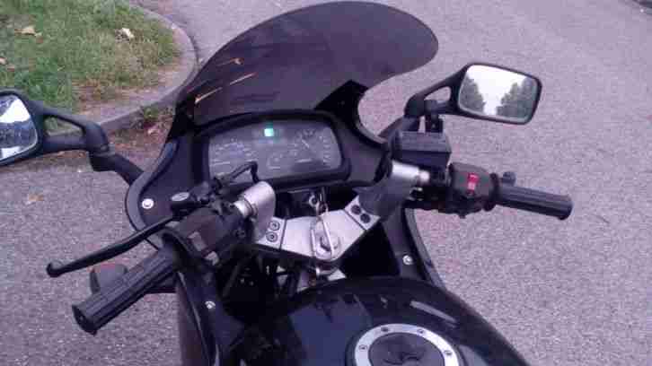 Kawasaki GPZ 500s