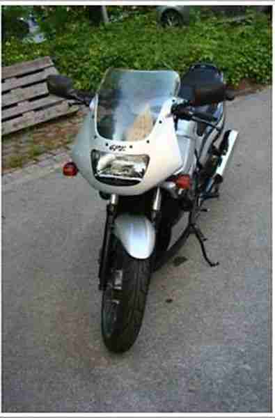 "Kawasaki GPZ 500s" *** Unfallfahrzeug *** Schnäppchen ***