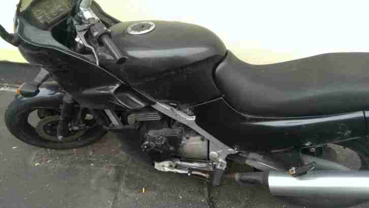 Kawasaki GPZ 500s zum Basteln 45000km gelaufen