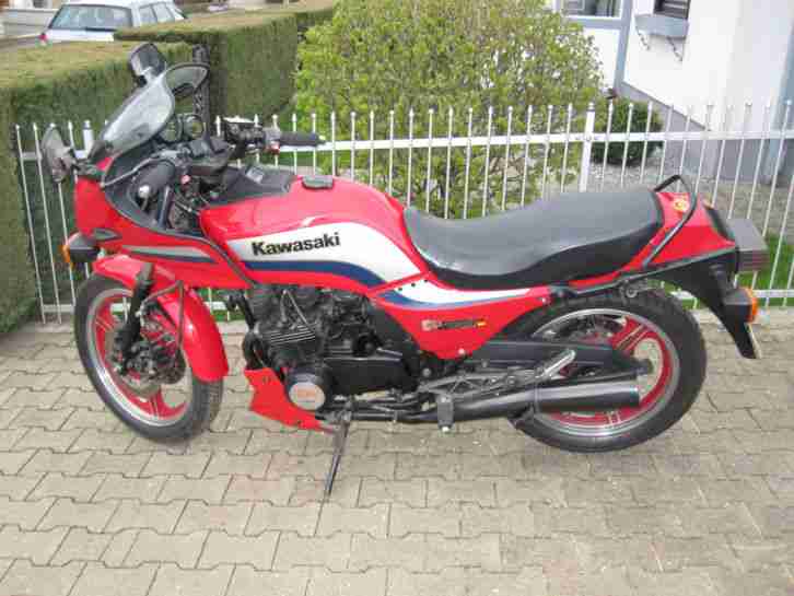 Kawasaki GPZ 550
