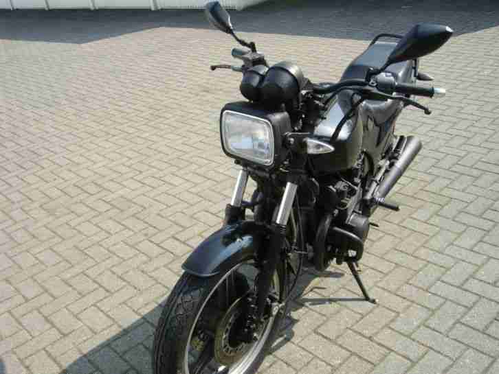 Kawasaki GPZ 550 !!!! Wird nur als Bastlerfahrzeug abgegeben !!!!