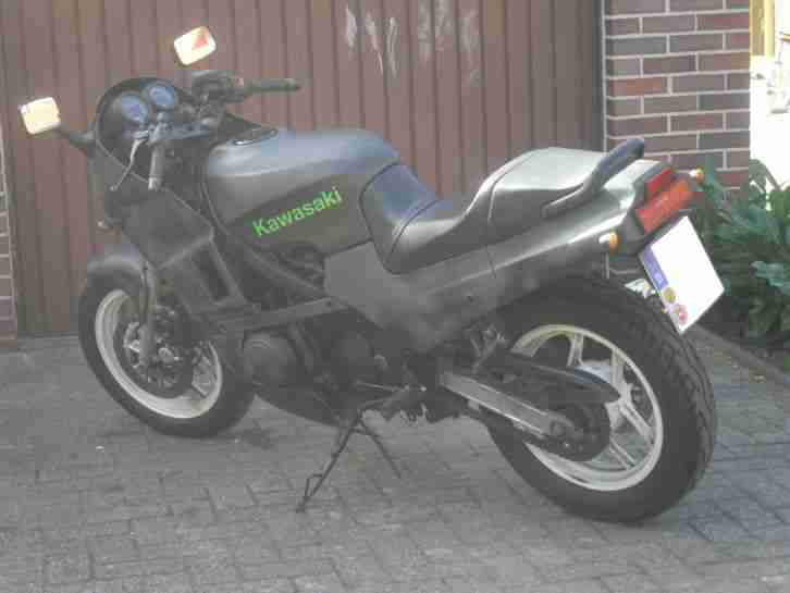 Kawasaki GPZ 600 R ZX 600 A