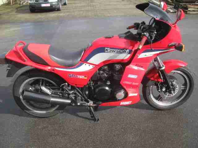 GPZ 750 Uni Track aus 1986 hat alle