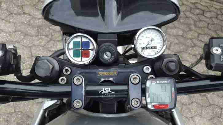 Kawasaki GPZ 900