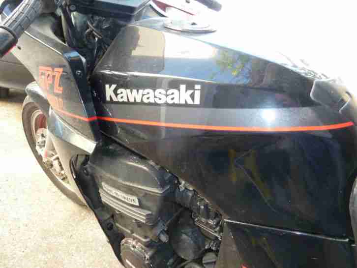 Kawasaki GPZ 900 R