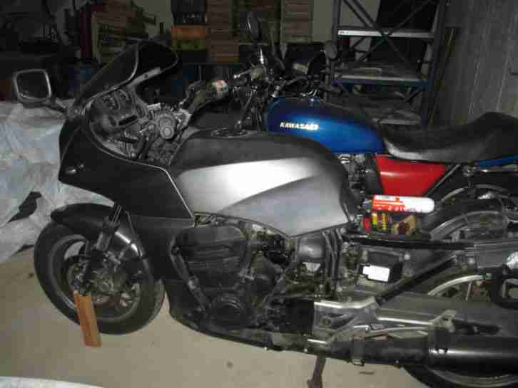 Kawasaki GPZ 900 ZX 900 A ca.70000 Reifen Neu