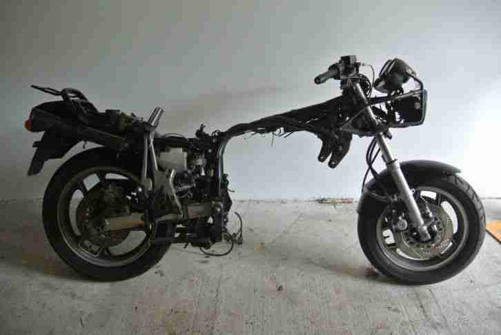 Kawasaki GPZ 900R Teileträger mit Papieren
