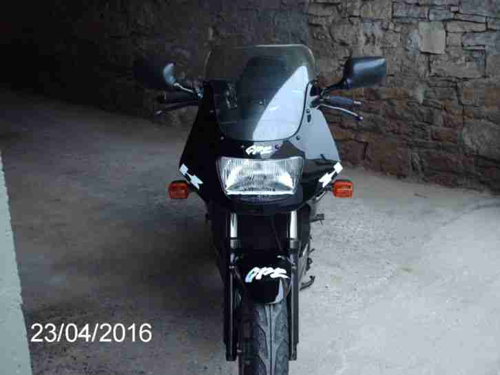 Kawasaki GPZ500S 32500km Tüf bis 03/2017