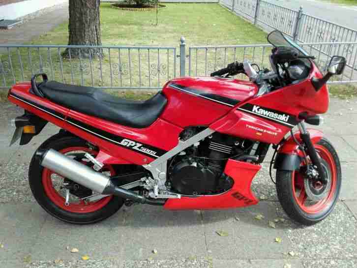 Kawasaki GPZ500S EX500A