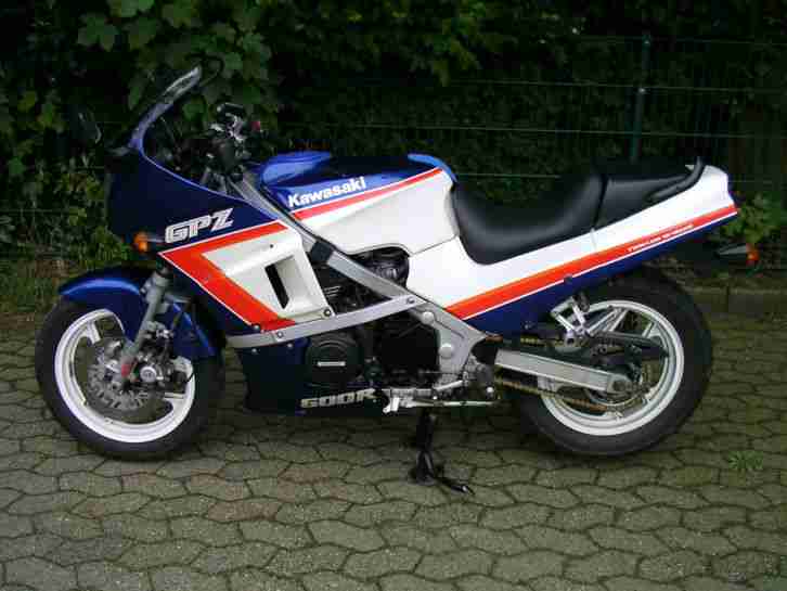 GPZ600R Sporttourer Tüv bis 08 2018