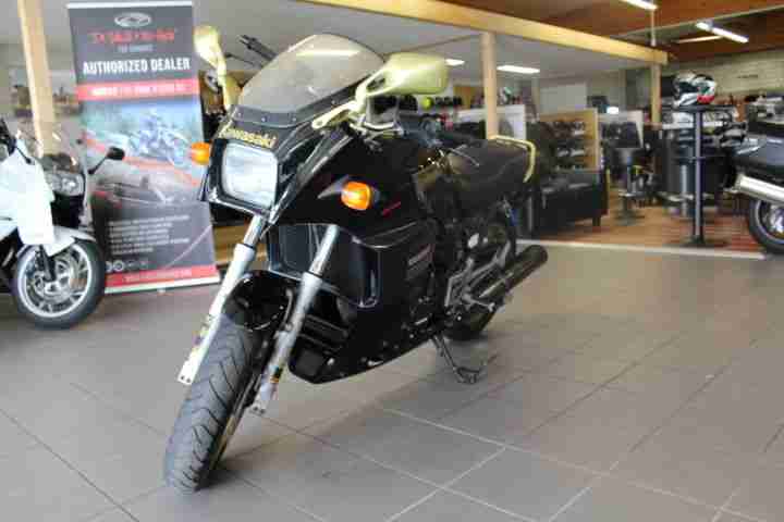 Kawasaki GPZ900R