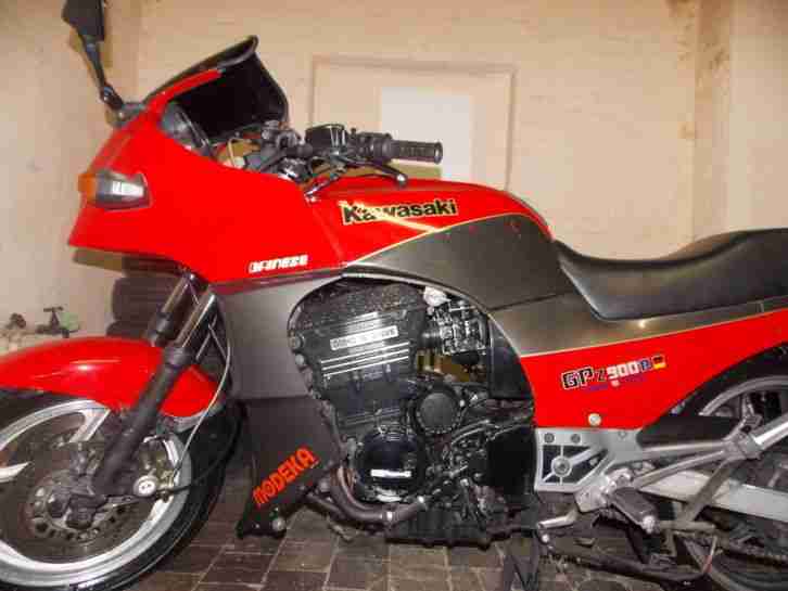 Kawasaki GPZ900R, NINJA ,Bastlerfahrzeug, Ersatzteispender,nicht fahrbereit!
