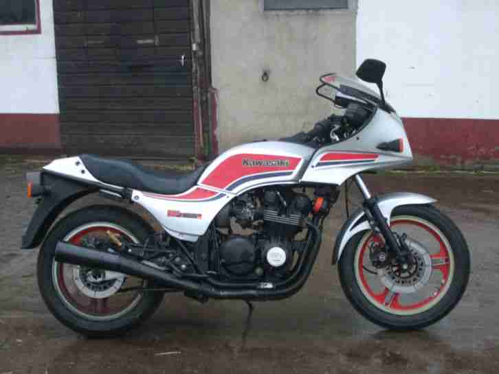 Kawasaki GPz 750 Unitrak