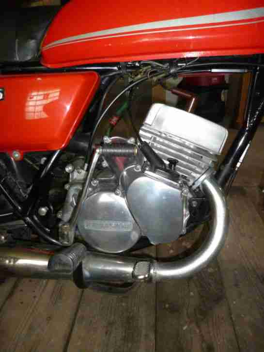 Kawasaki KH 125 A, mit Drehschiebermotor