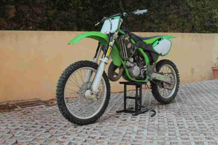 Kawasaki KX 125 2-Takt mit neuem Service Cross Vollcross