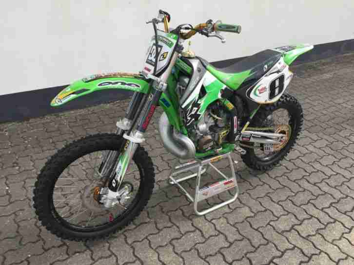 Kawasaki KX 250 2-Takt Motocross "DIE WAFFE"
