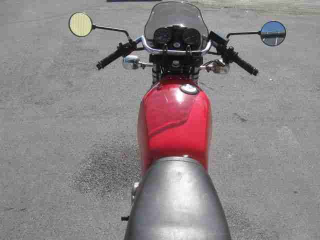 Kawasaki KZ 250 A aus Baujahr 1980 wie abgebildet mit Papieren der Motor LÄUFT