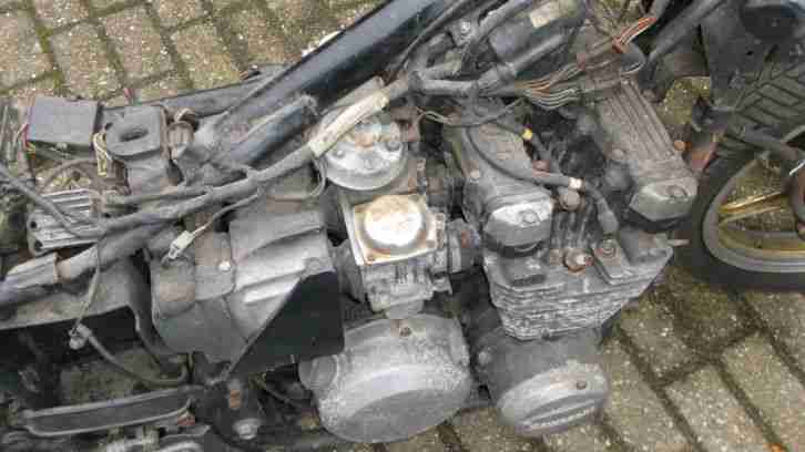 Kawasaki KZ 550B Teileträger Bastler Papiere und Schlüssel BJ. 84 61439km