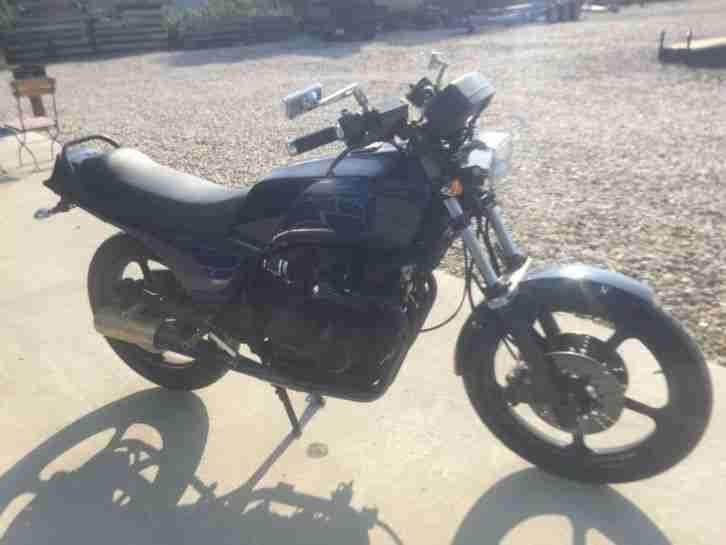 Kawasaki Kz 550b