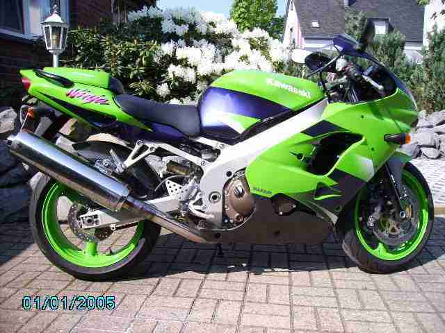 Kawasaki NINJA ZX 9R