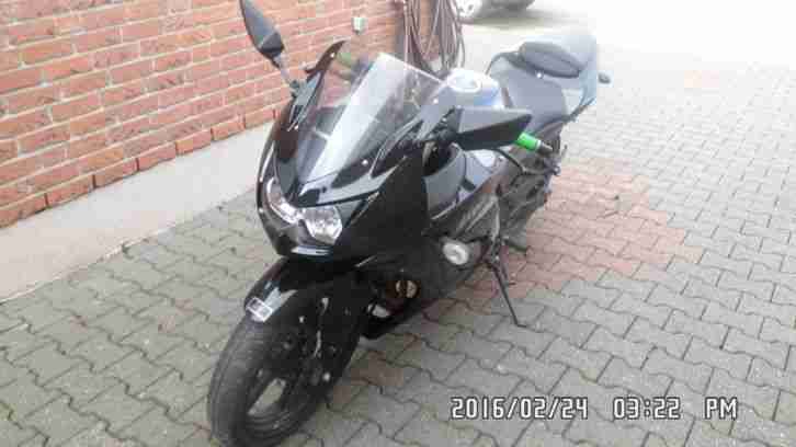 Kawasaki Ninja 250 R-Absoluter Neuzustand