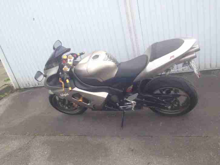 Kawasaki Ninja 636C Grau Guter Zustand TÜV Bis 12.2015