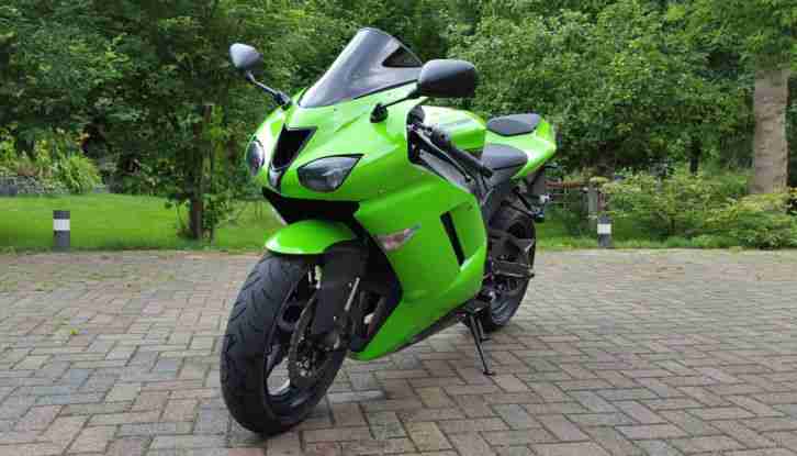 Kawasaki Ninja ZX6R ZX600P Modell 2008 MIVV Auspuff Inspektion Neu Lime Green