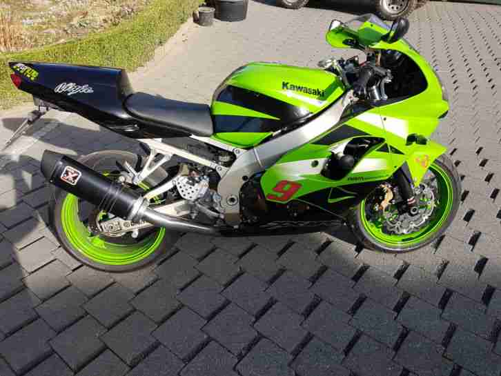 Kawasaki Ninja ZX9R