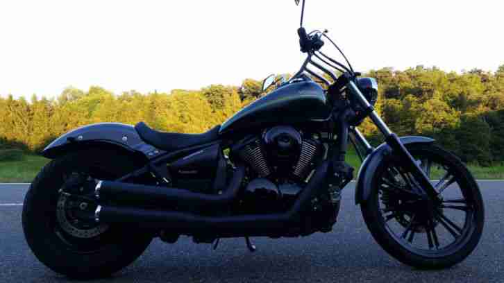 Kawasaki V900 Custom