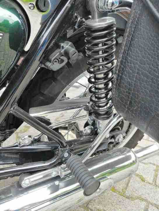 Kawasaki W 800 incl. Scheibe, Kofferhalter, direkt reisefertig,TOP, WENIG KM !!!