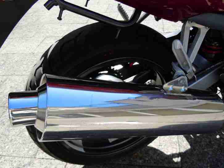 Kawasaki ZR 750 F/Z 7 Nakedbike 24000Km Scheckheft Garage Topzustand Unfallfrei