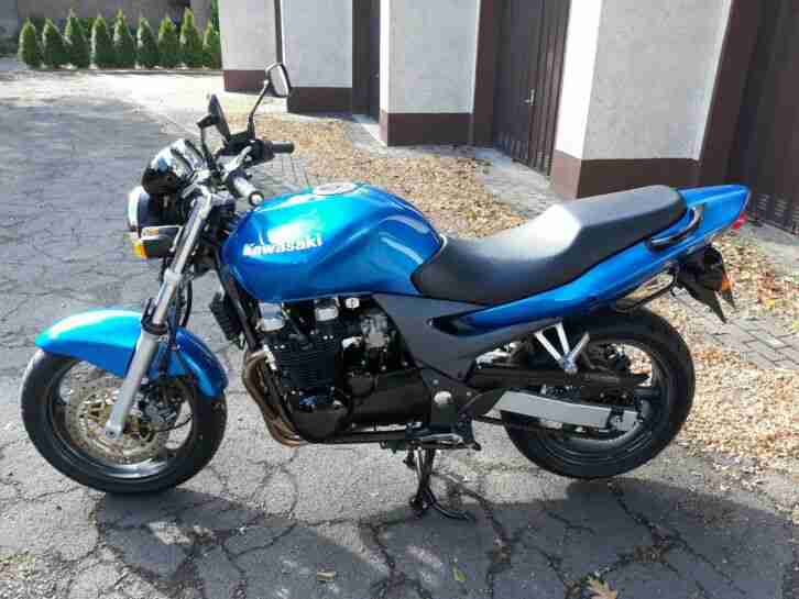 Kawasaki ZR 7F