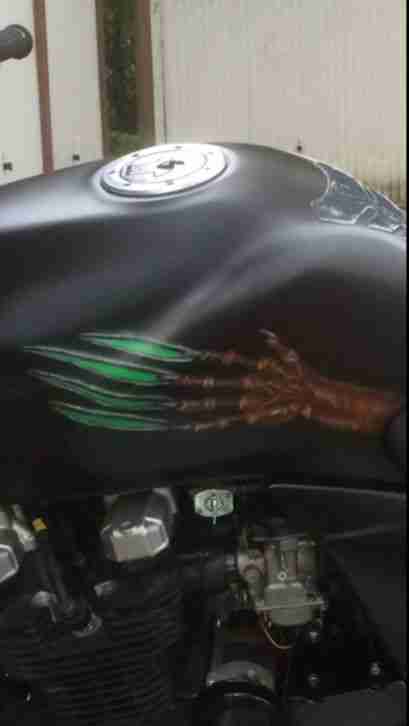 Kawasaki ZR7 Naked Bike Umbau