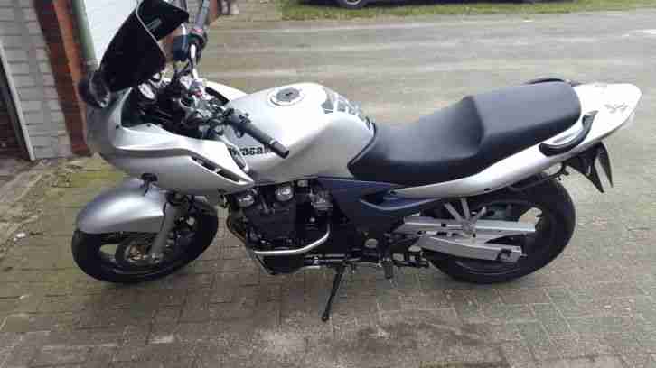 Kawasaki ZR7S