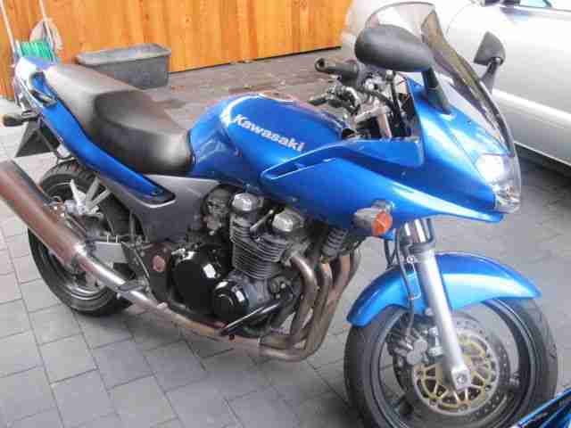 Kawasaki ZR7S ZR 750F