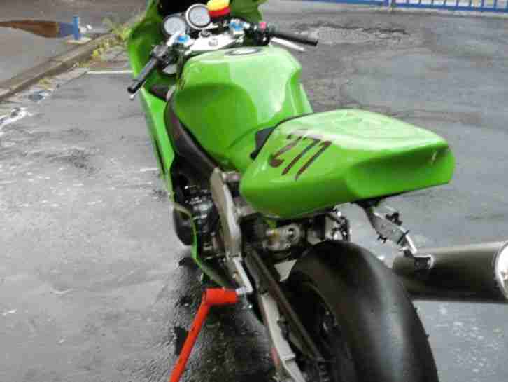 Kawasaki ZX 6 R Rennmotorrad