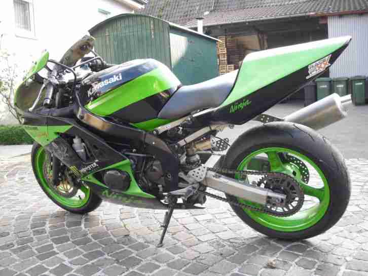 Kawasaki ZX 600j Rennstreckenumbau