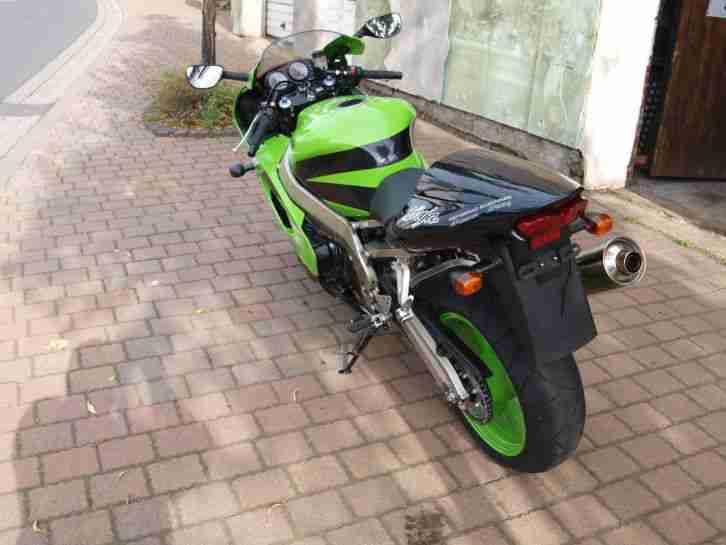 Kawasaki ZX 9 R 1. Hand 31.300 km Scheckheft Top Zustand Garagen Bike