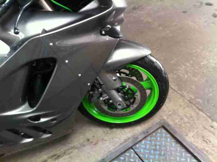 Kawasaki ZX 9R