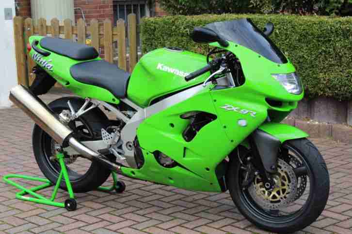 Kawasaki ZX-9R Ninja / Bingo-Bikes